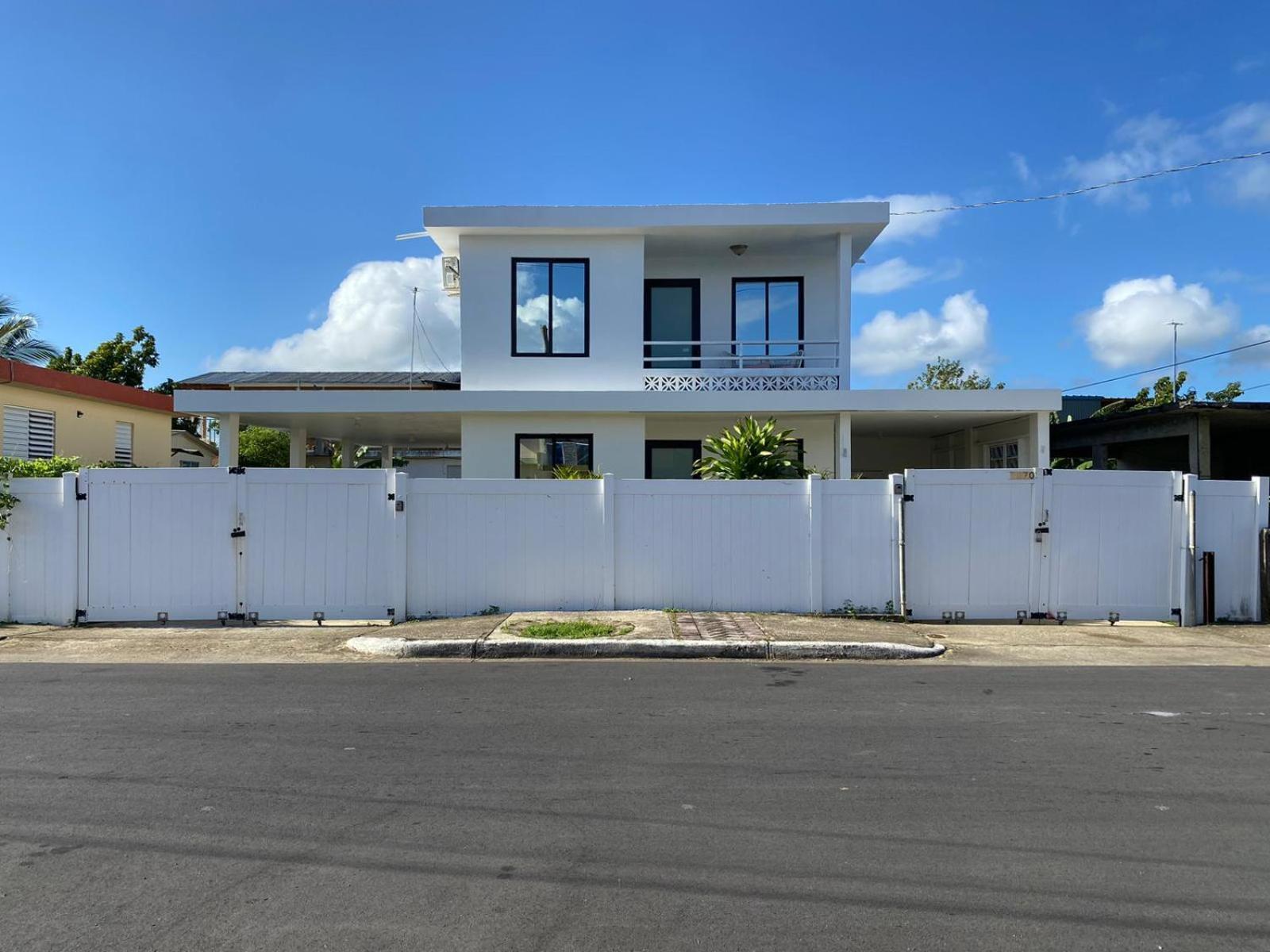 Tropical Getaway Villa Aguadilla Bagian luar foto
